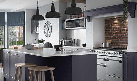 Avanti’s Guide to Choosing the Perfect Worktop for your Fitted Kitchen